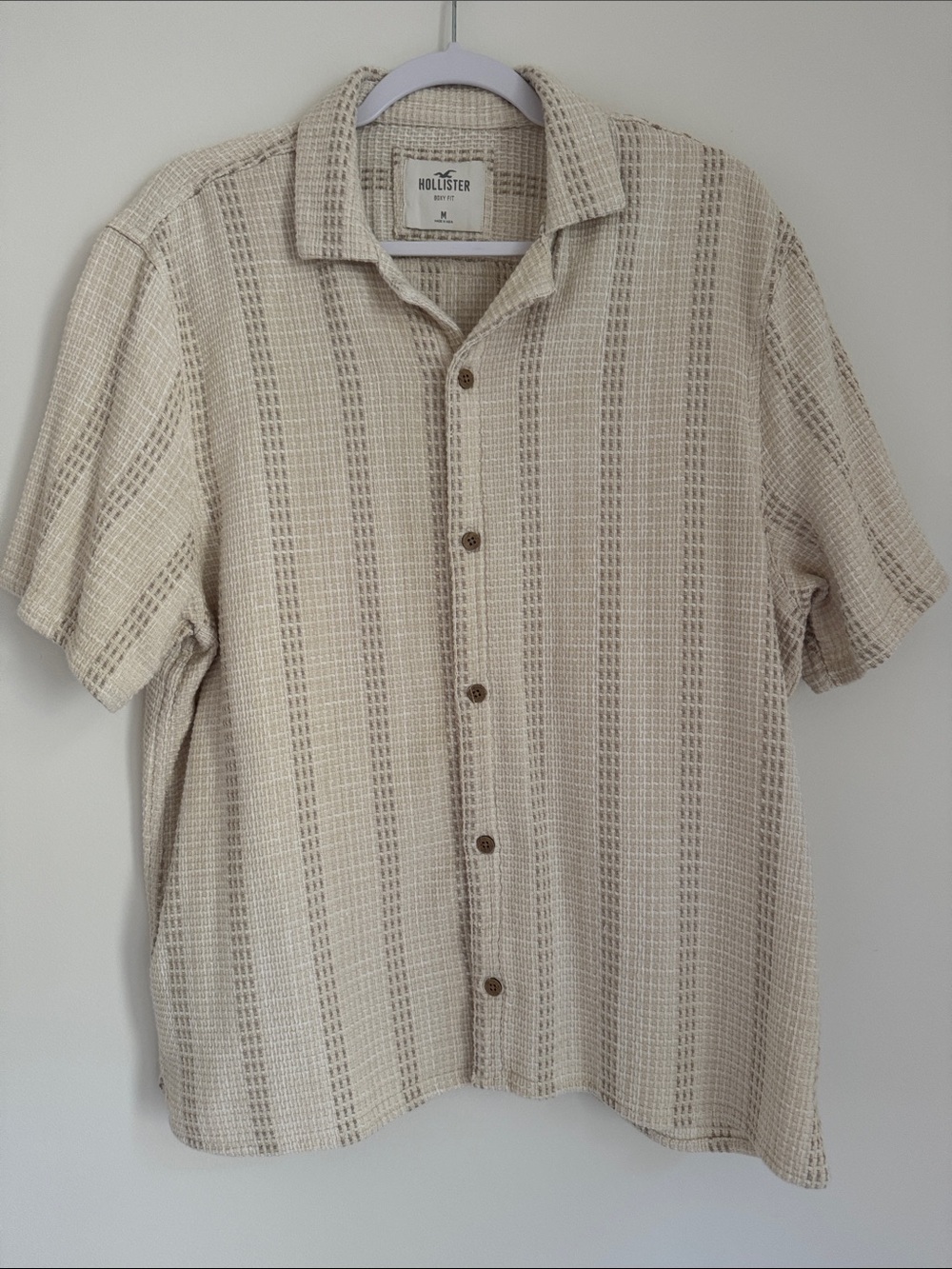 Hollister Men’s Beige Short Sleeve Textured Button-Down Shirt